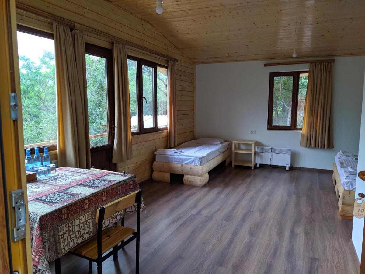 Lodge Old *